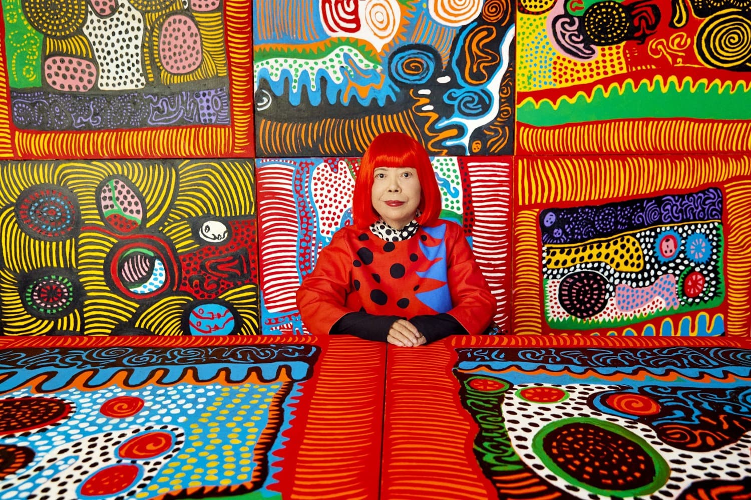 Arte pop, minimalismo y arte feminista: los ingredientes que definen la obra de Yayoi Kusama