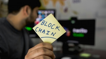 Blockchain: la tecnología que une a músicos y fans